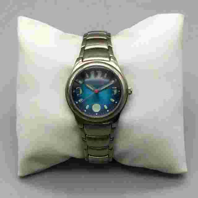 Vintage Joe Boxer Watch Women 32mm Silver Tone Ombre Blue Dial New Battery 7.25"