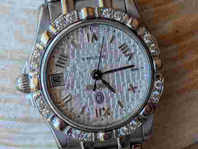 Concord Saratoga 13-36-275 Diamond Dial & Bezel MOP Womens Watch Needs Battery