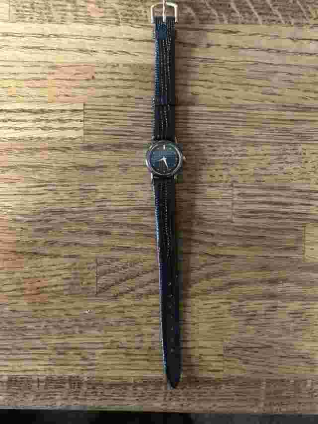 Vintage CORNAVIN Women’s Watch 17J Manual Wind Leather Band Gorgeous Color! 70s