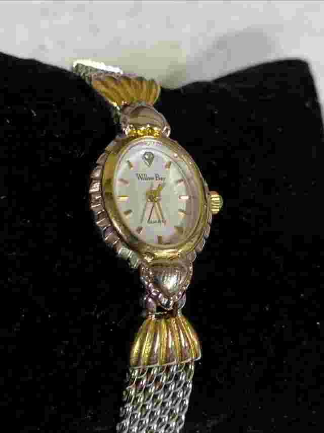 Willow Bay Watch Women Two Tone Oval Face Dainty Stretch Band New Battery 6.25"