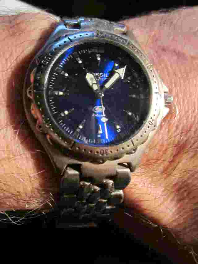 KENNETH COLE NEW YORK WATCH AND FOSSIL BLUE WATCH NOT WORKING  - BBA-46
