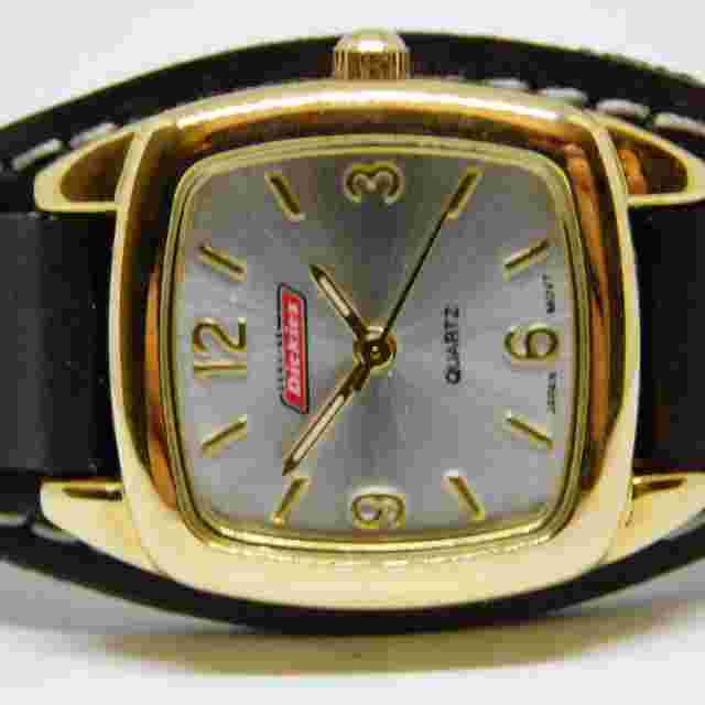 Dickies Gold Tone Case Genuine Leather Quartz Analog Women's Watch New Battery