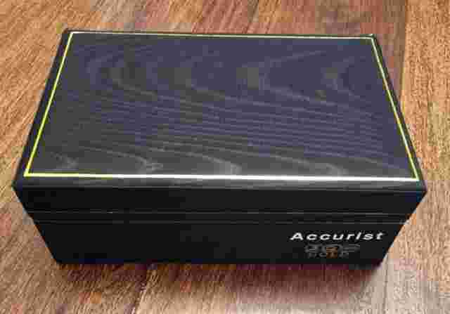 9ct Gold Ladies Accurist Wristwatch *BRAND NEW*