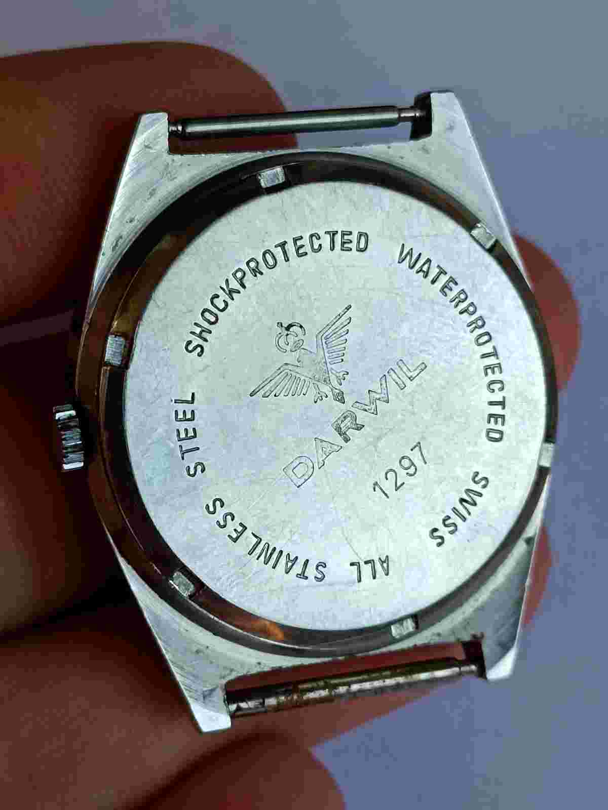 DARWIL National Carpets Factory 17 Jewels Swiss