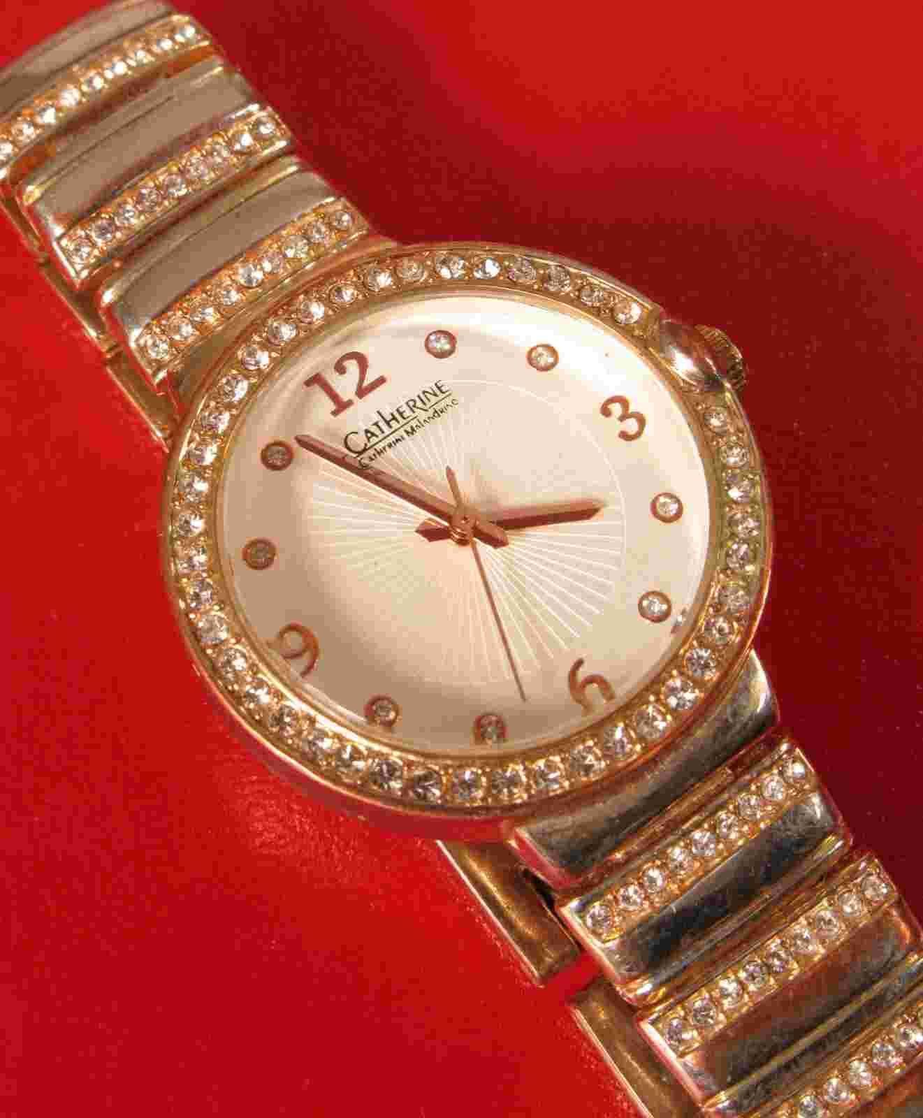 STUNNING DESIGNER SIGNED CATHERINE MALADRINO WOMENS CLASSY FASHION WATCH !!