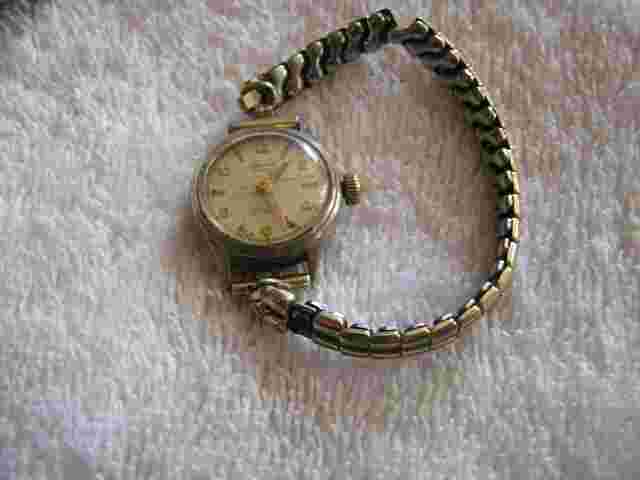 Vintage Banner Incabloc Watch 17 Jewels