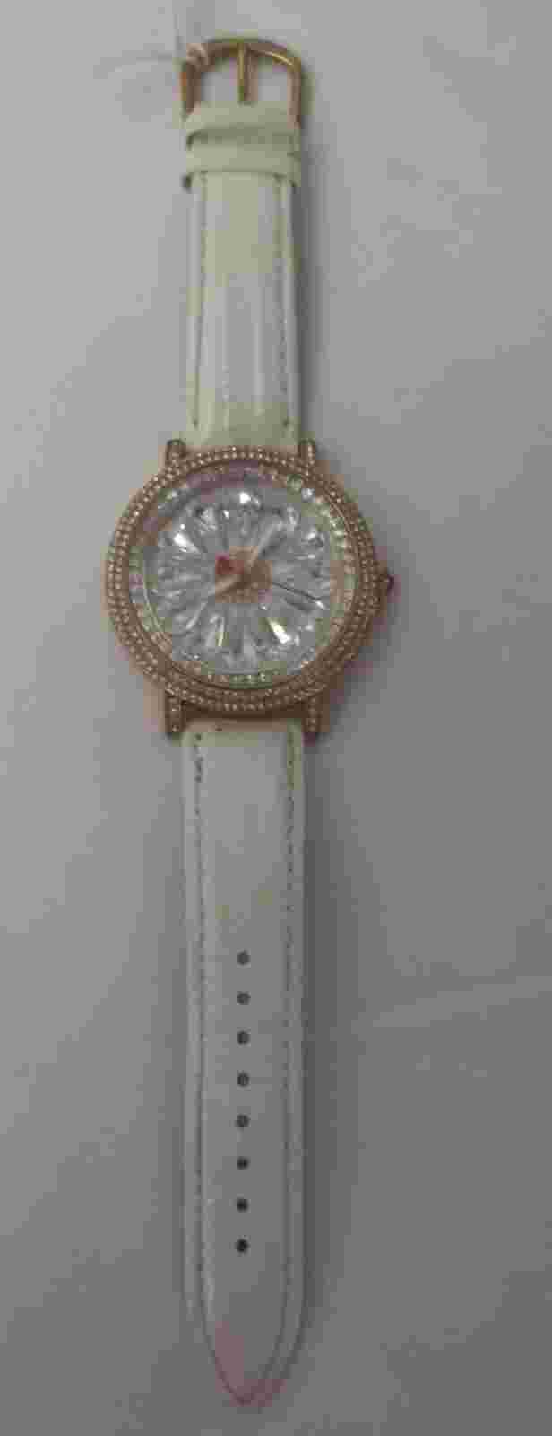 Betsey Johnson Women's Bj00553-03 Blitz Watch With White Band