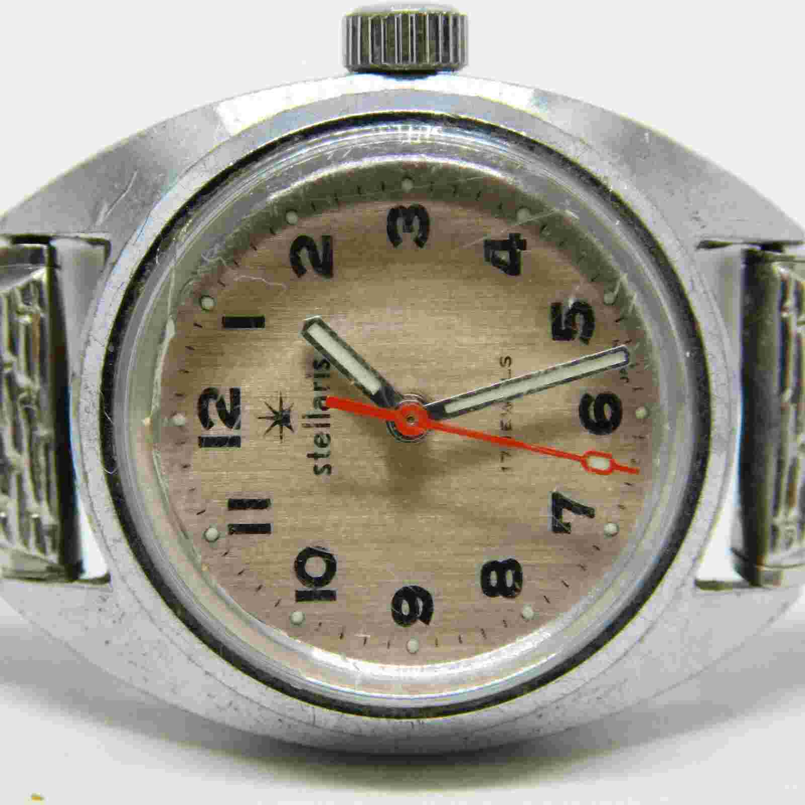 Vintage Stellaris 17 Jewels Shock Resistant Wind-up Analog Ladies Watch Sz. 6"