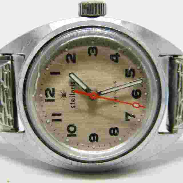 Vintage Stellaris 17 Jewels Shock Resistant Wind-up Analog Ladies Watch Sz. 6"