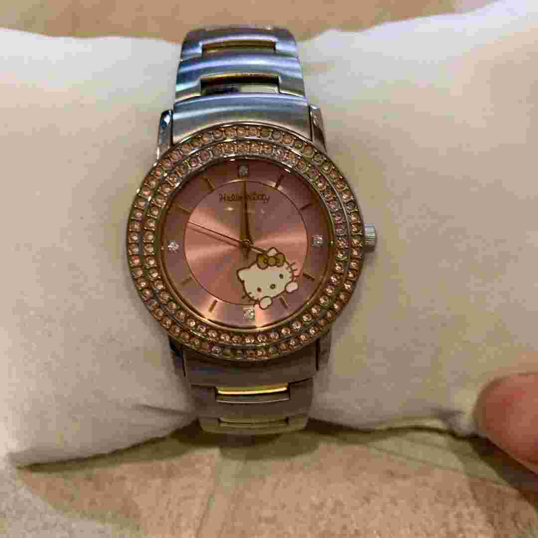 Hello Kitty Celebrity Quartz Analog Pink Silver Watch Limited to 5,000 pieces