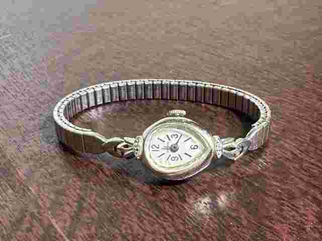 Vintage Dupont Ladies Manual Watch Vintage Jewelry Accessories