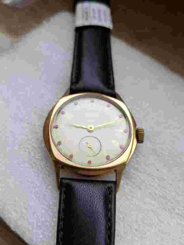 Vintage Watch Soviet Era Mayak Majak USSR 16jewels PChZ USSR Ruby dial ORIGINAL
