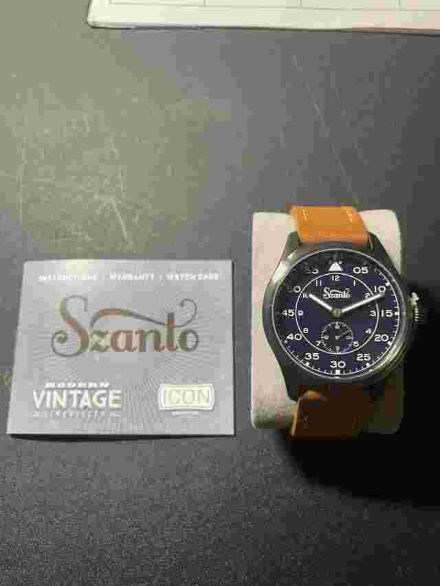 Szanto "I'con Signature Series" Heritage Aviator Blue Dial Tan Band