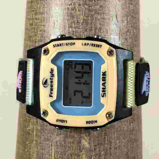 Freestyle Shark Womens FS101139 Mini Multifunction Quartz Digital Watch 7 3/4"