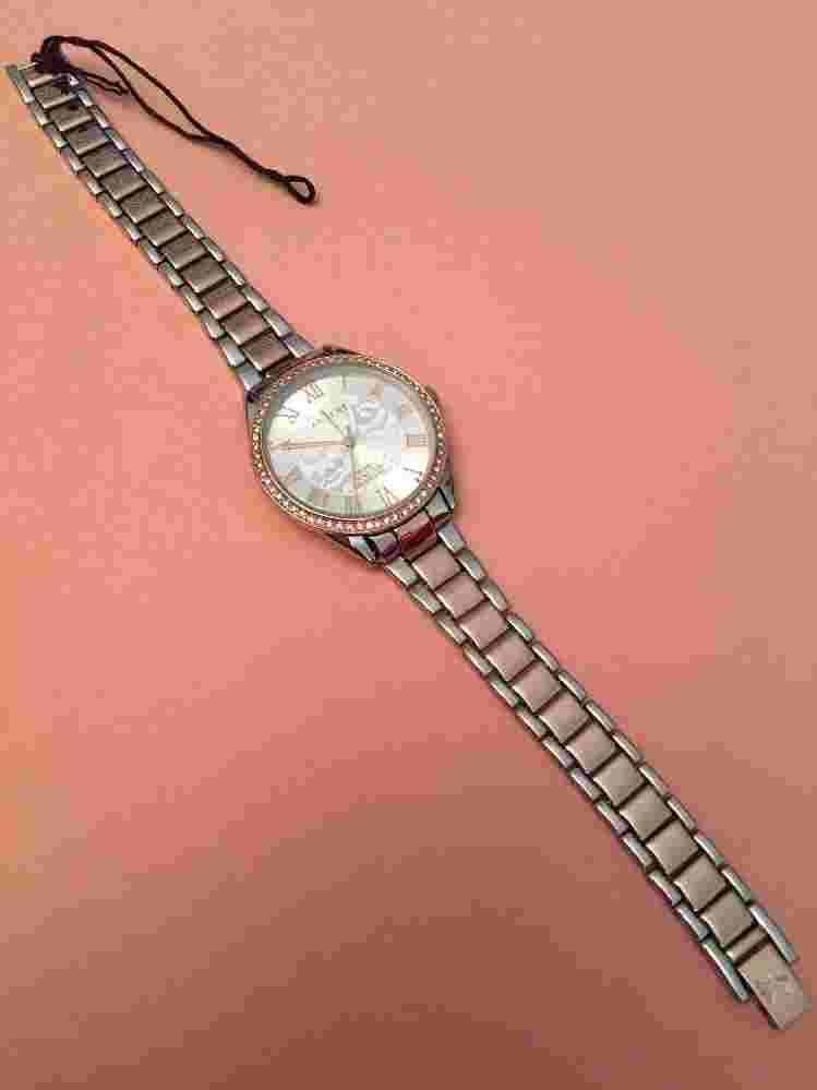 LADIES WRISTWATCH: Decorative Face. Rose Gold & Silver. BNWT. AKZENT