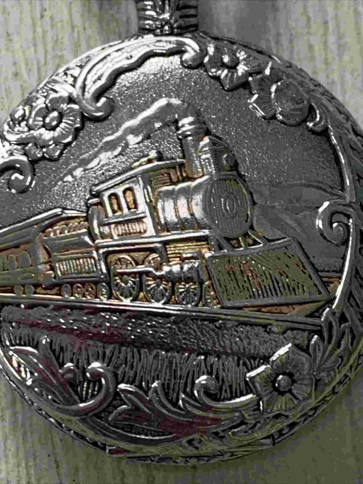 Watch-it Quartz Pocket Watch Locomotive Steam Train Silver Tone MLN3212