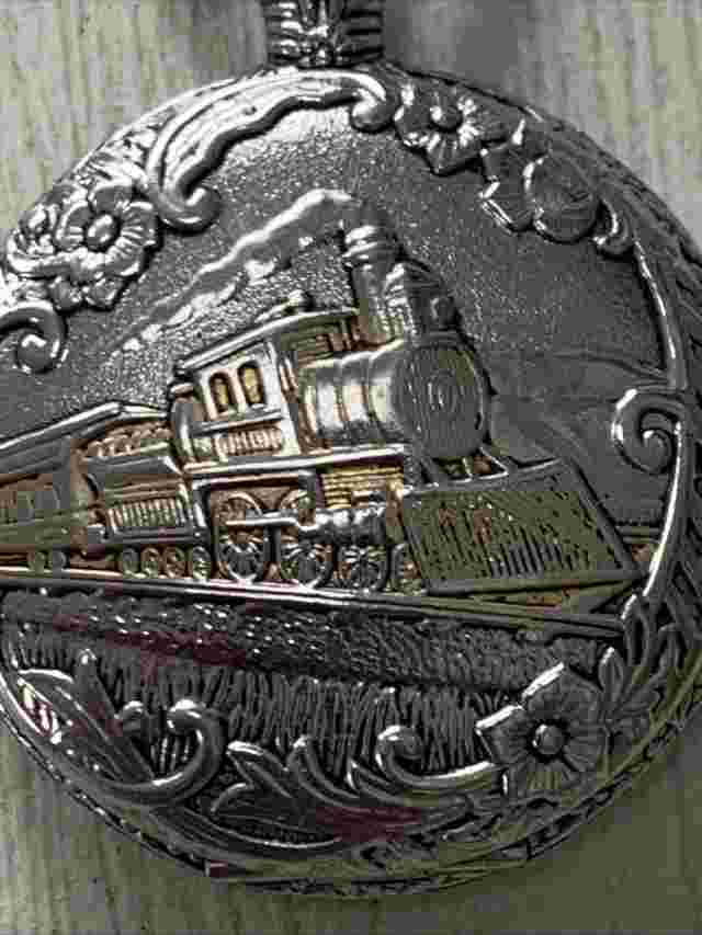 Watch-it Quartz Pocket Watch Locomotive Steam Train Silver Tone MLN3212