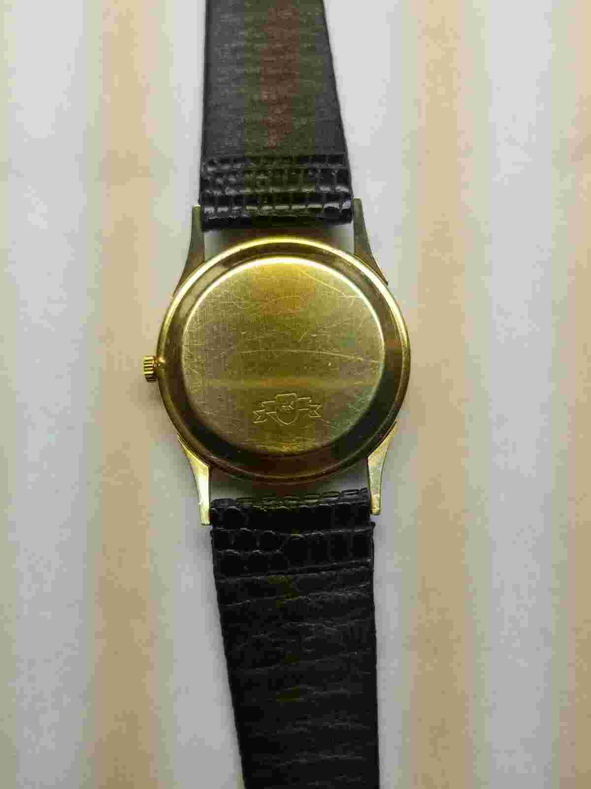 Centier Geneva Quartz man's watch 14K yellow gold Date saphire crystal