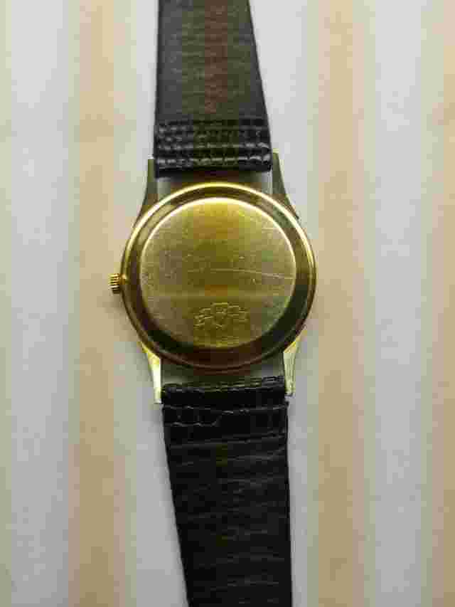 Centier Geneva Quartz man's watch 14K yellow gold Date saphire crystal