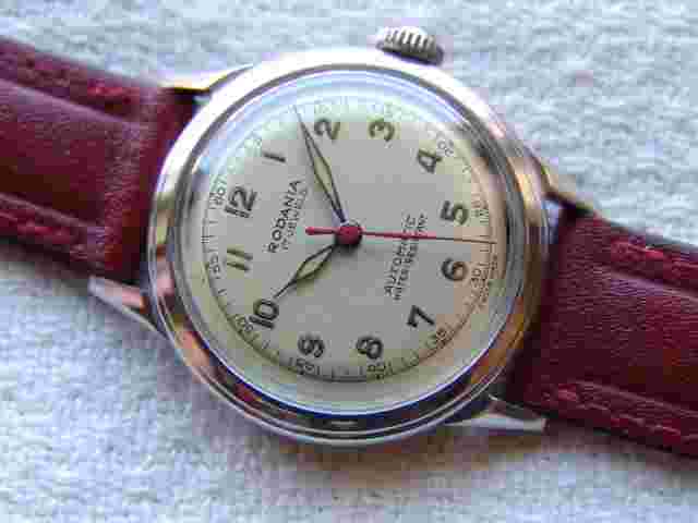 VINTAGE MEN'S WWII ERA RODANA MILITARY STYLE automatic WRISTWATCH good condition