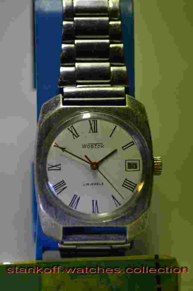 "Wostok" ~18J  Rare cal.2214 Vintage c.1971's  Russian Men's Wristwatch