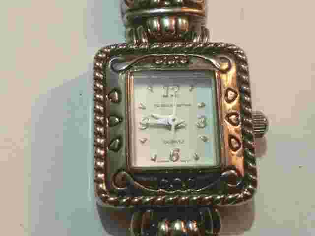 Vintage No Boundaries Quartz Watch New Battery Working AS-IS Condition