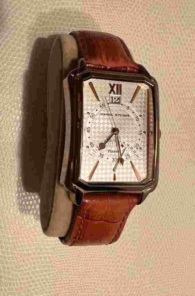 Daniel Steiger Finesse DS1970 Men’s Watch Rose Gold