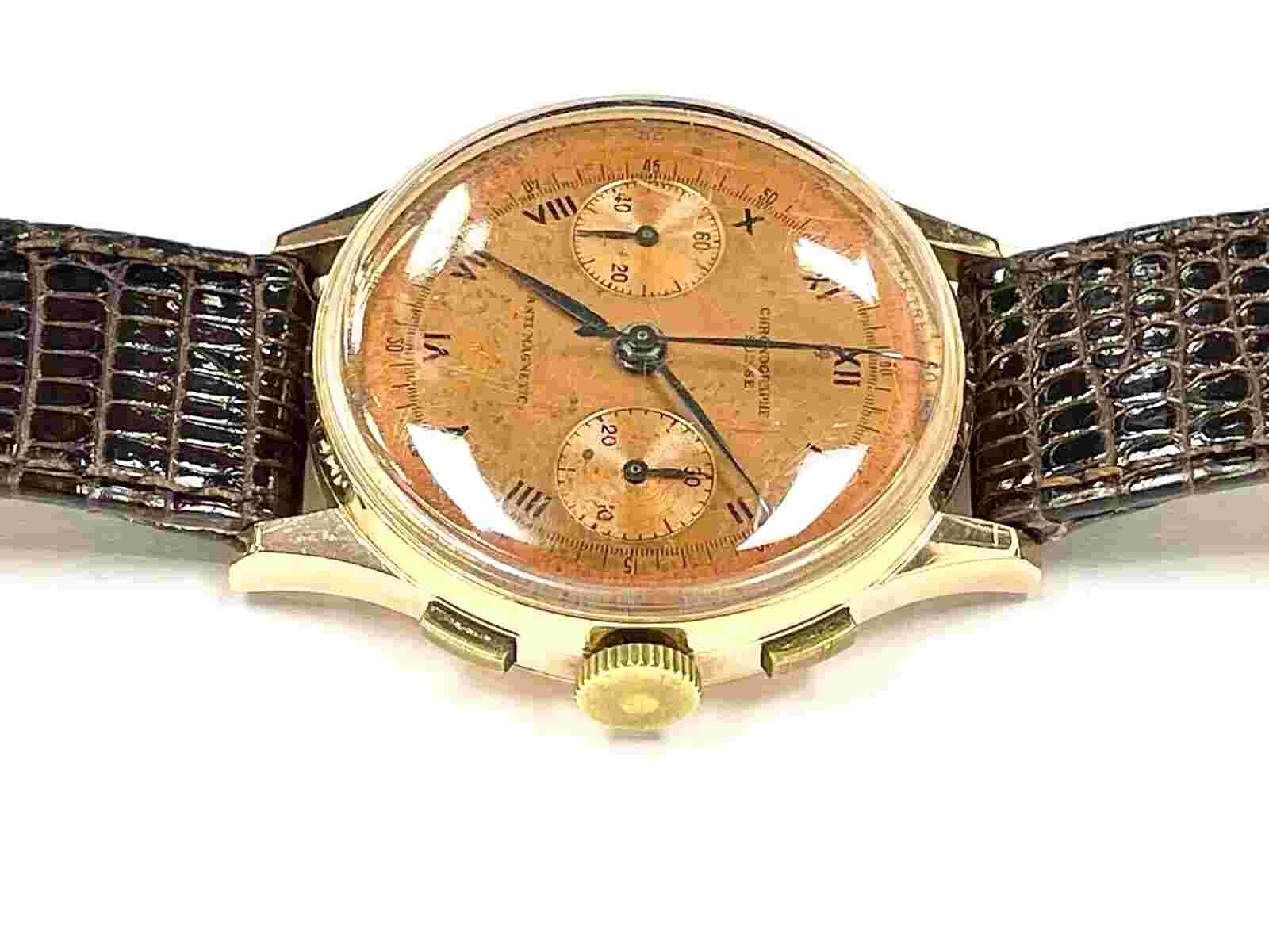 1950'S 18K GOLD CHRONOGRAPHE SUISSE CHARLES GIGANDET CHRONOGRAPH SWISS WATCH