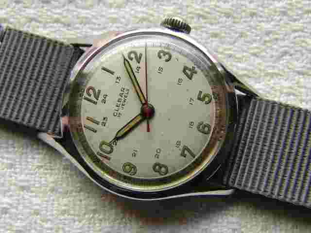 MEN'S VINTAGE WWII period CLEBAR good condition MILITARY STYLE WRISTWATCH