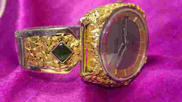 VINTAGE 10K 23K ALASKA GOLD NUGGET ACCUTRON PIPELINE WATCH HEAVY JADE SHARP!!