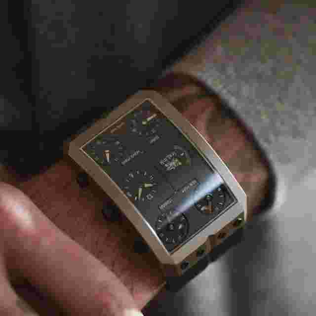ICELINK SUNNEGA 6TZ WATCH