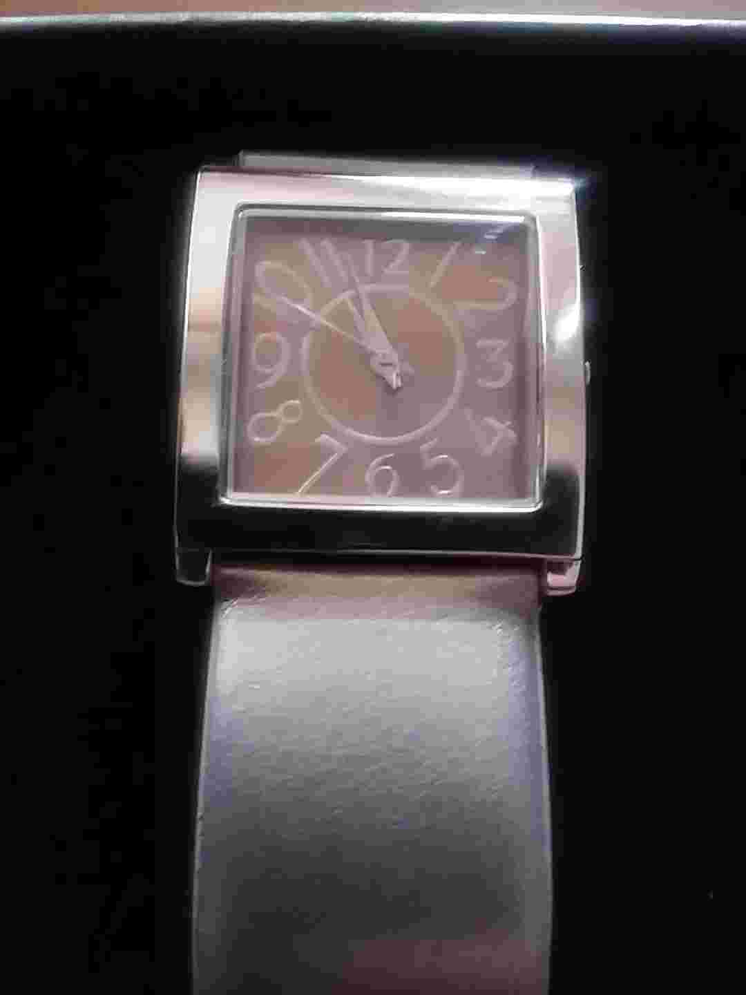 Mark's & Spencer ladies WATCH in good+ to vgc & running with a new battery