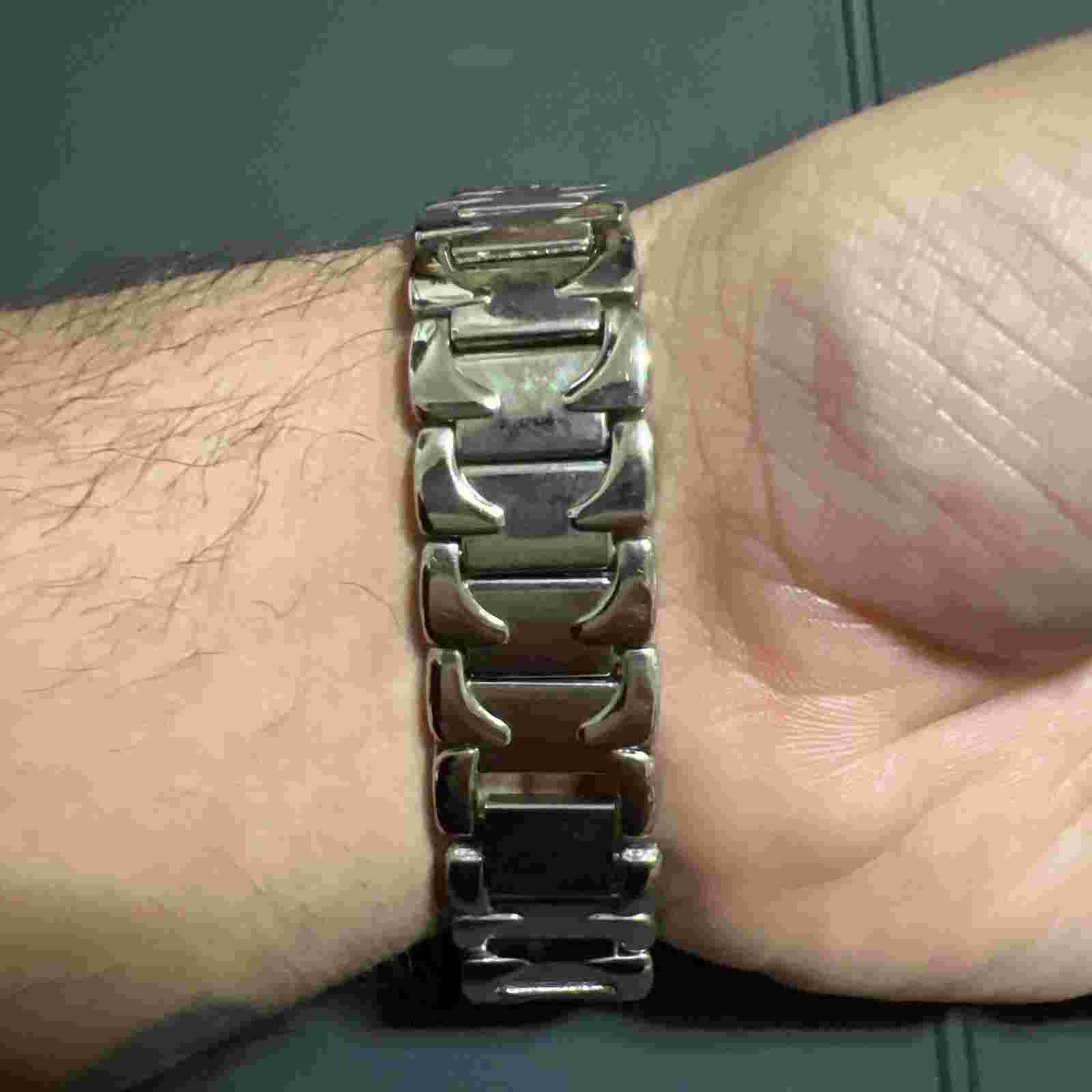 pierre miller quartz water resistant