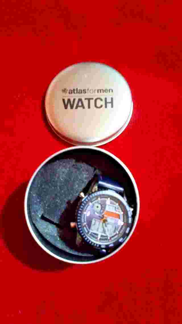 Atlas For Men Sports Watch with 2 Interchangeable Straps - Brand New