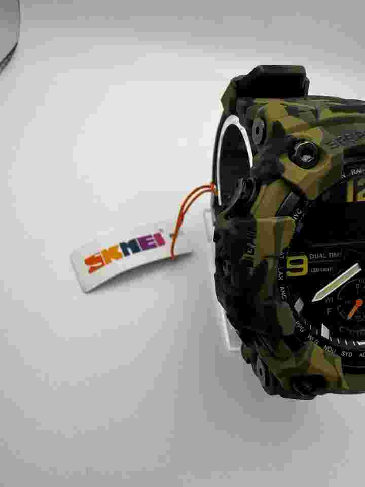 mens military Style Watch NWT. Free Shipping