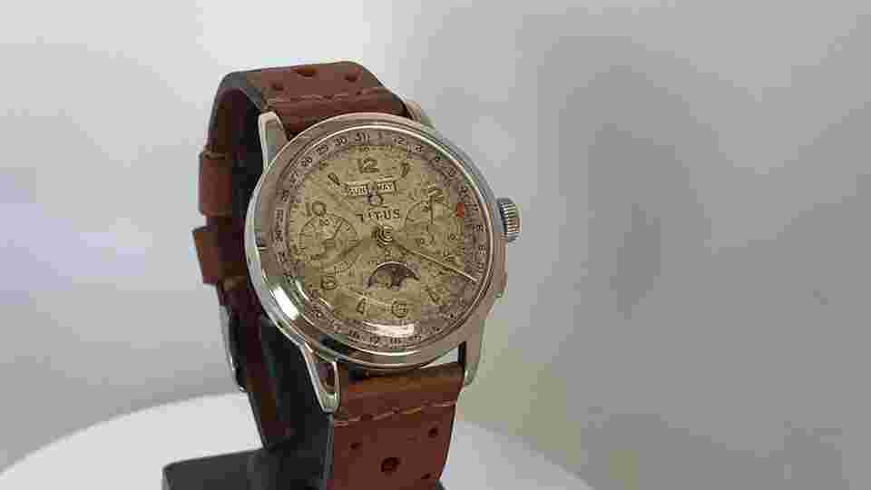 Chronograph TITUS, triple calendar, moonphase, Landeron 186 hand winding, 50's