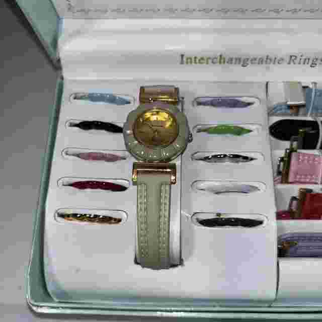 Lawrence women's watch w/ multiple changeable bands and bezels in SUPERB COND.