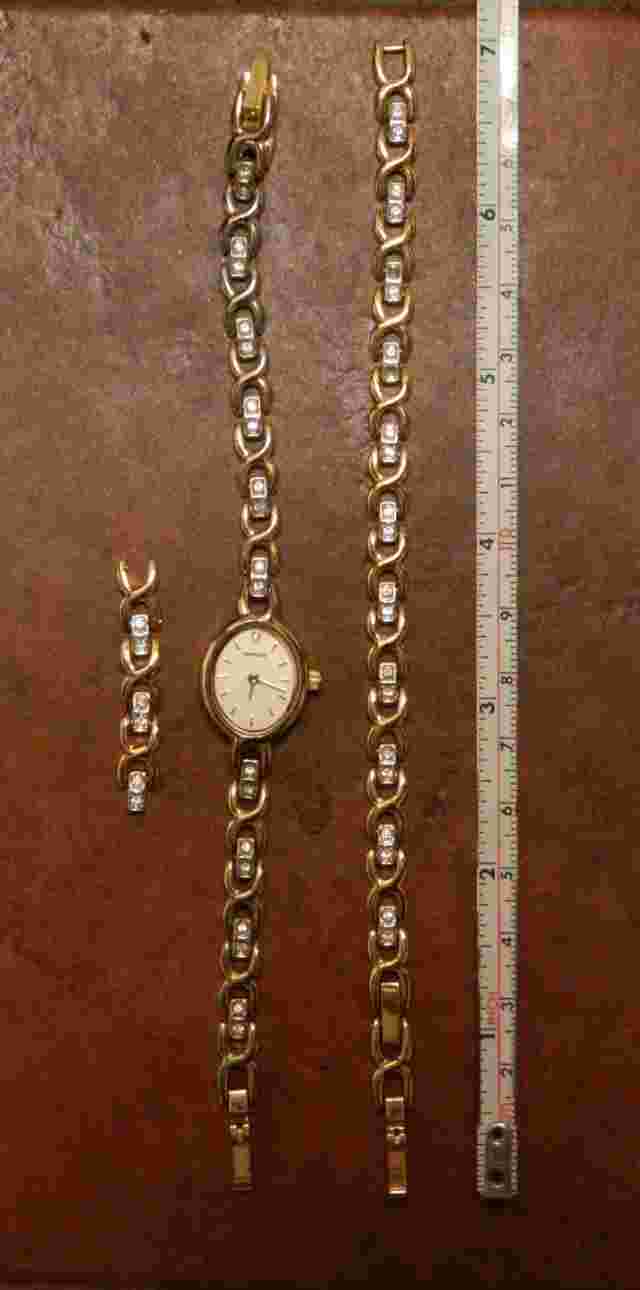 Vintage SEKONDA Ladies Gold Tone and Diamante Watch and Bracelet Set