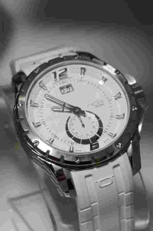 Brand New Sealed NOA Skandar Ronda Quartz 45mm SS Watch