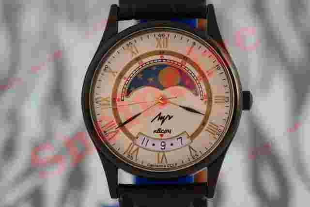 Luch Луч Лунник Ex Rare Russian USSR Moon phase Vintage OLD stock watch NOS!!