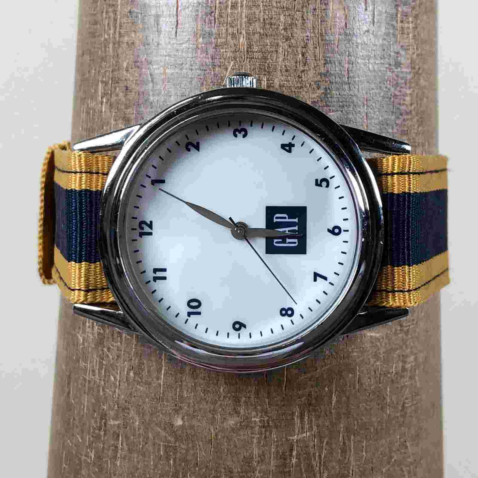 Gap Men V/308057 Sport Nylon Strap Round 35mm Quartz Analog Watch 7 1/2"