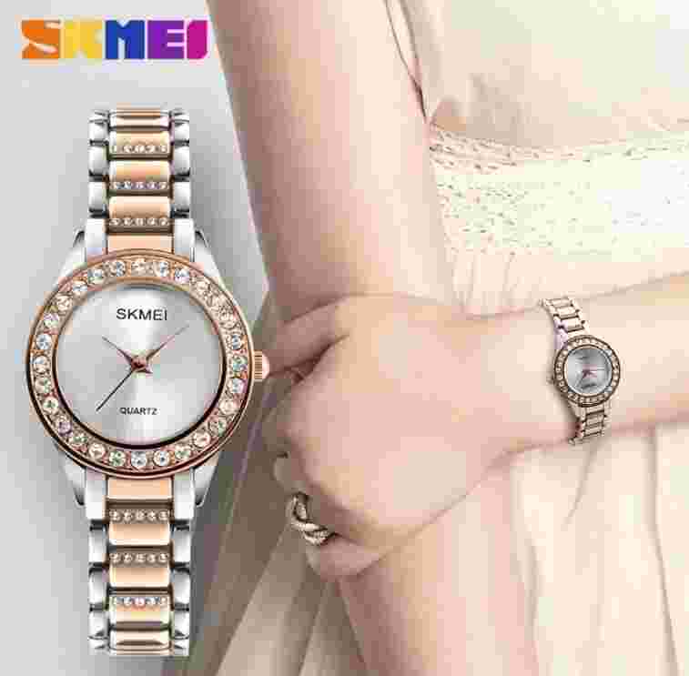 Ladys Luxury Casual Elegent Quartz RhineStone Watch Ladies WaterProof 30M