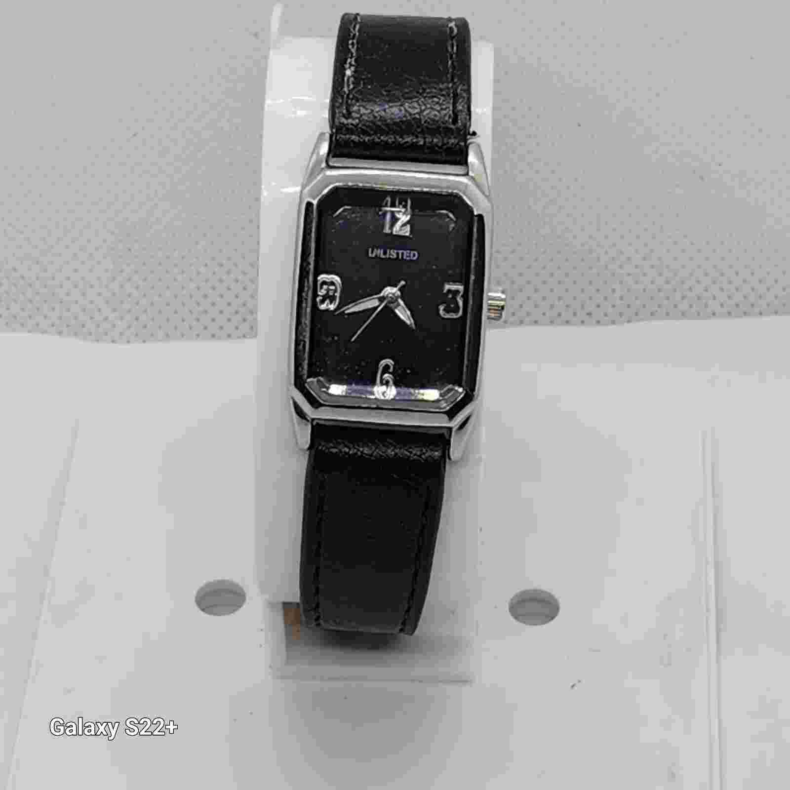 Nice Women’s Unlisted Quartz Rectangular Watch With Leather Band New Battery