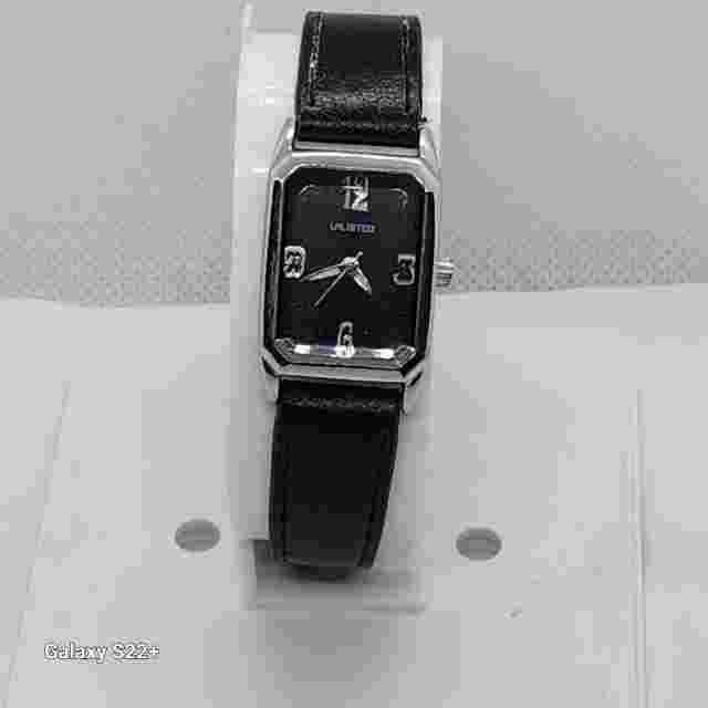 Nice Women’s Unlisted Quartz Rectangular Watch With Leather Band New Battery