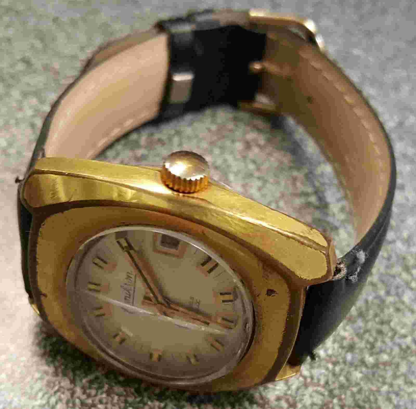 OMIKRON Mechanical Wind ,Mans Wrist Watch 17 Jewels SWISS made WORKS GOOD,AS IS