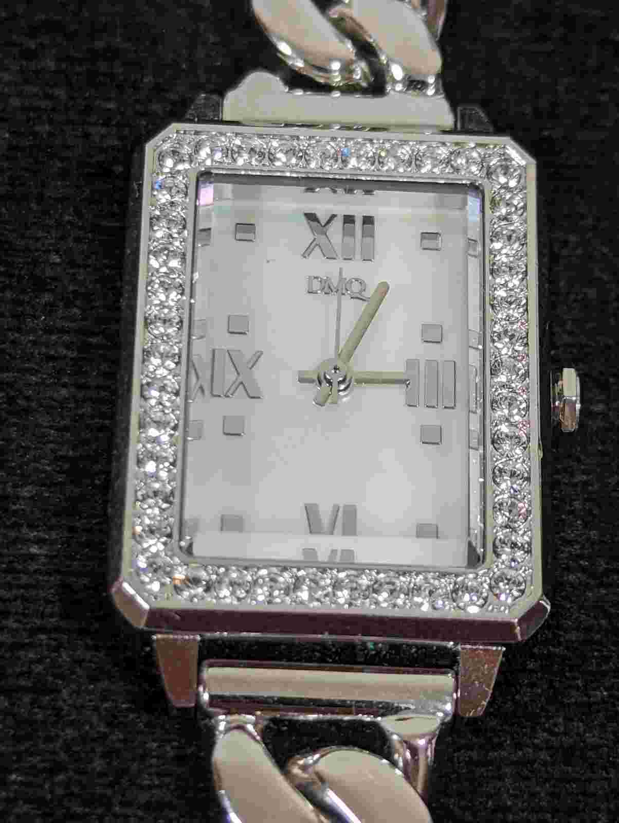 DMQ CZ Womans MOP Dial Crystal Accnt Silver Tone Chain Link Band Watch 7 Inch