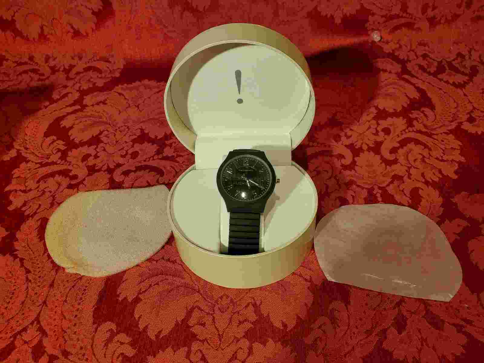 Isaac Mizrahi Live! SOHO Matte Finish Expansion Watch in Black Large Numbers New