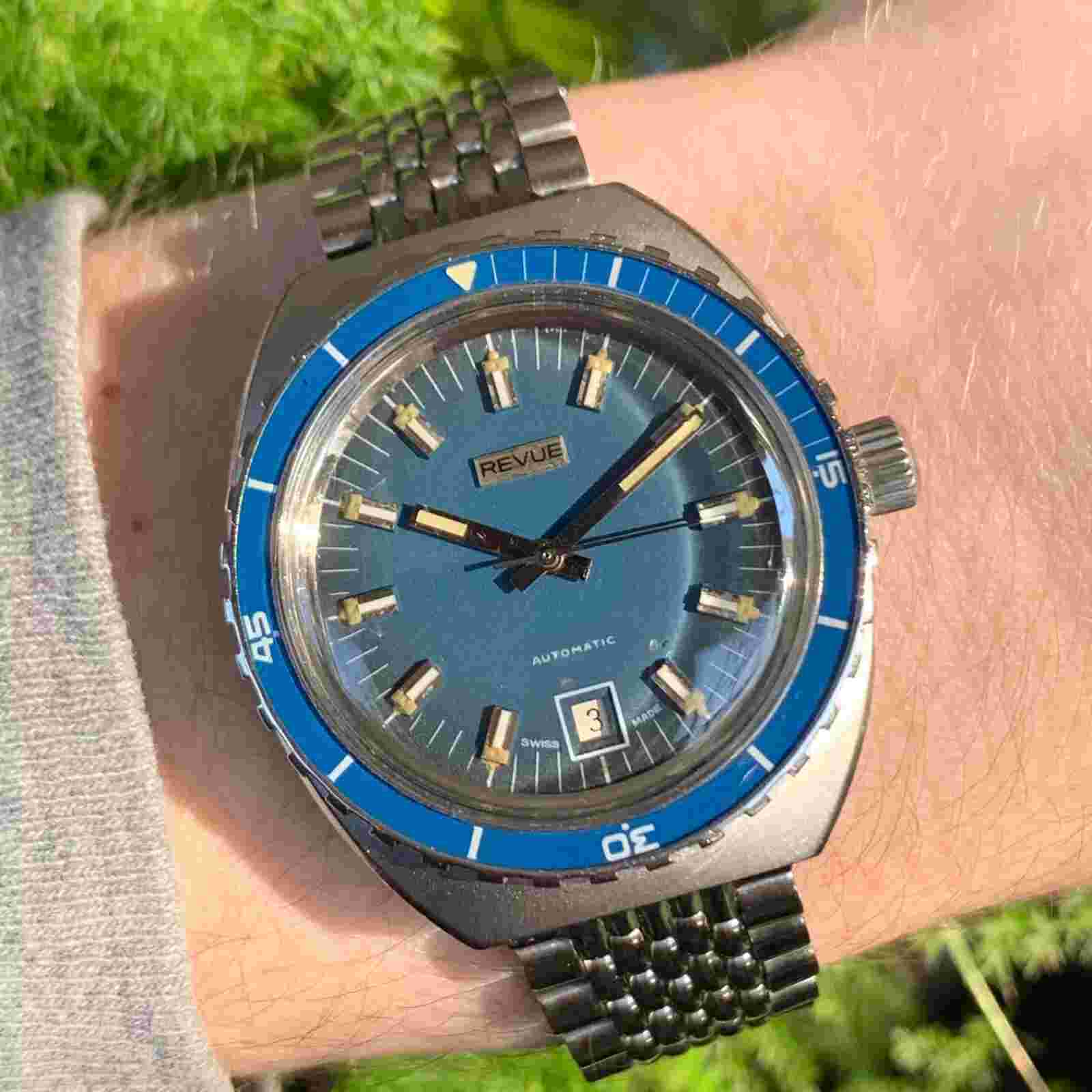 Vintage Revue T5629B Divers Blue Dial 39mm Stainless Steel Automatic Wristwatch