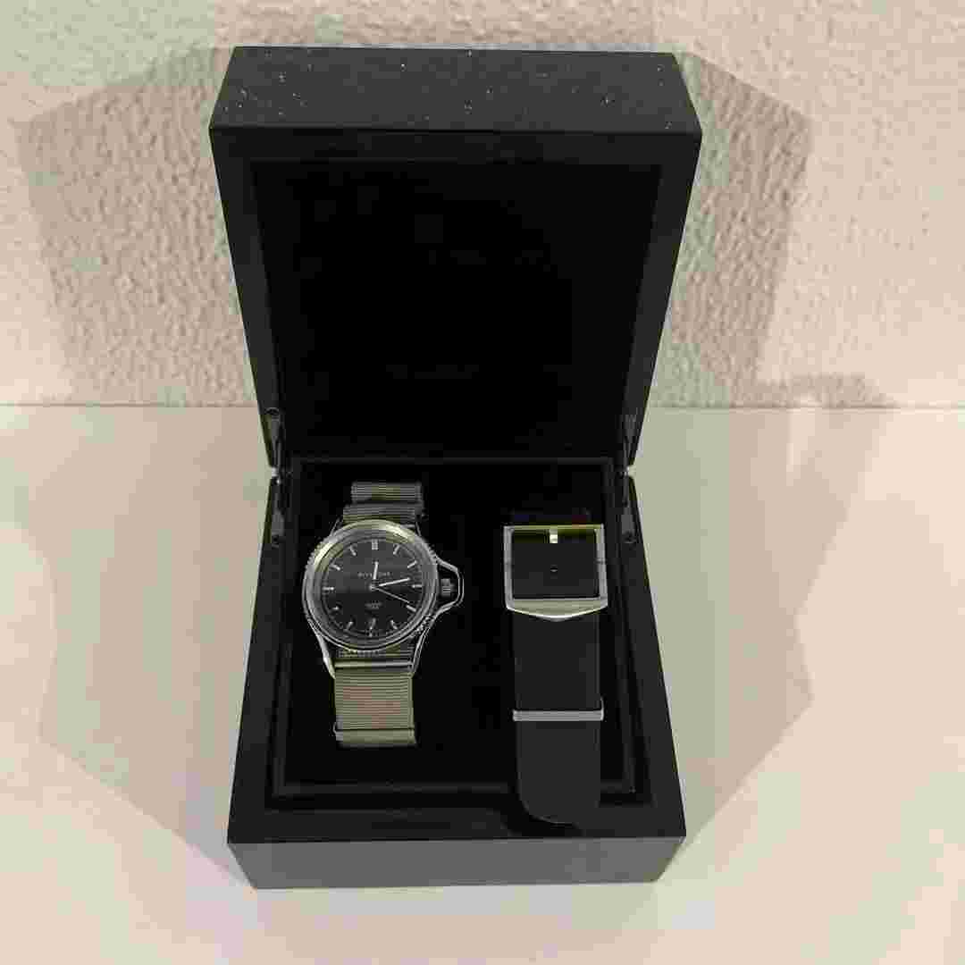 Givenchy Seventeen Watch Black Dial Nylon Leather Straps Box Papers Rare Unisex