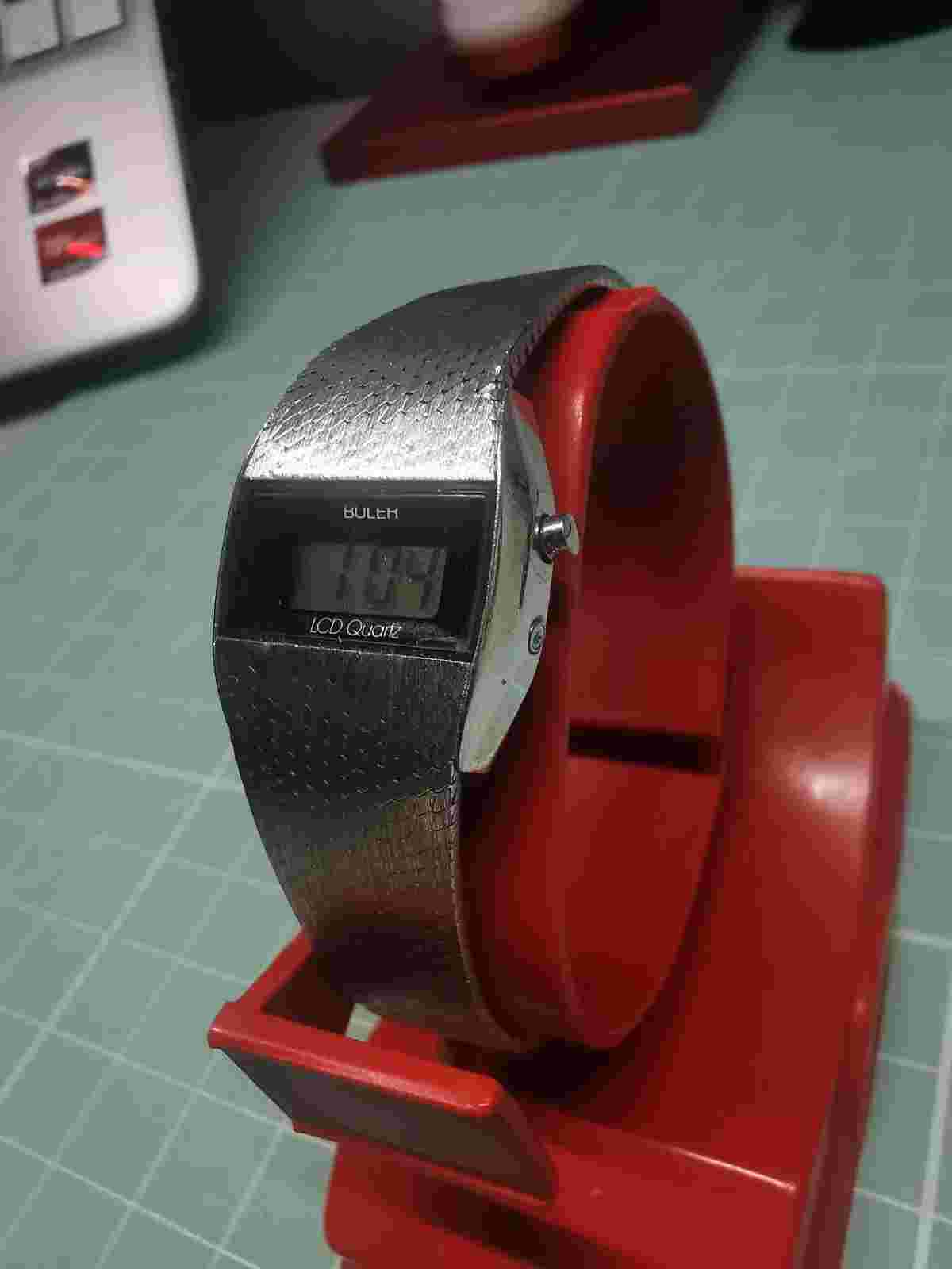Vintage Buler Ladies Lcd Watch